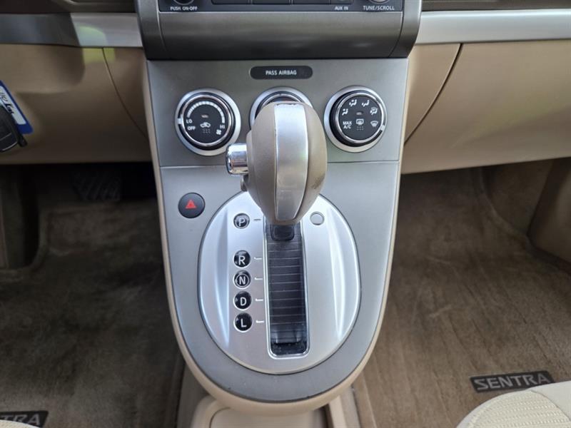 nissan Sentra 2011 - 26