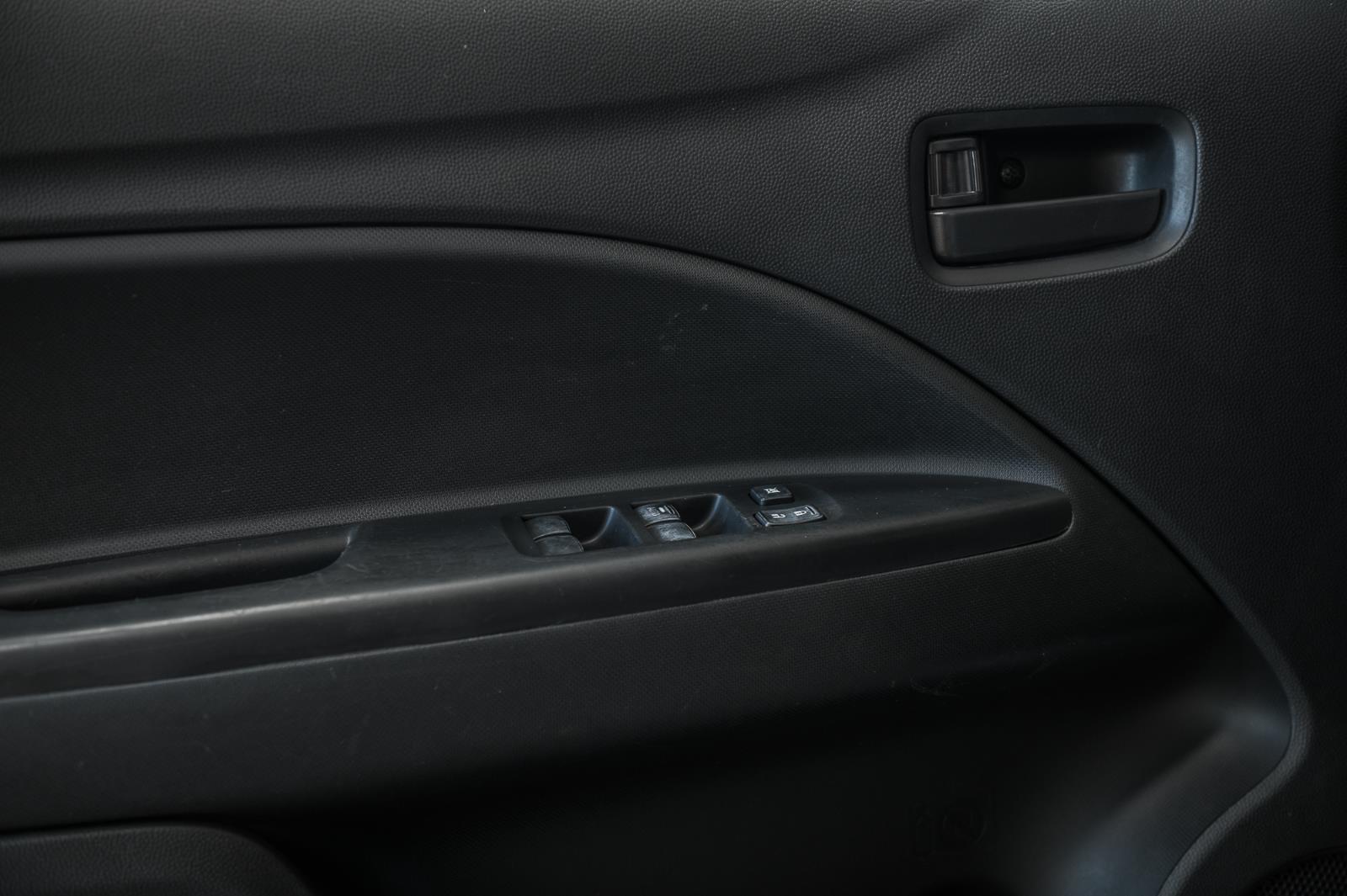 mitsubishi Mirage 2018 - 20