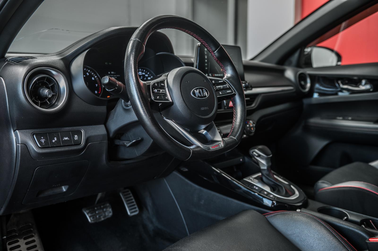 kia Forte5 2021 - 24