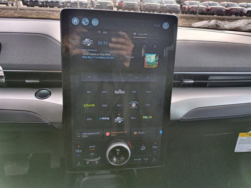 ford Mustang Mach-E 2023 - 12