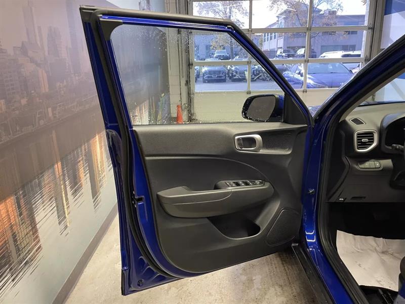 hyundai Venue 2023 - 9