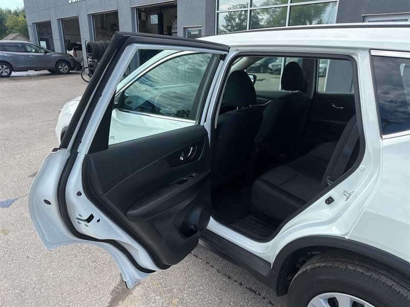 nissan Rogue 2017 - 16