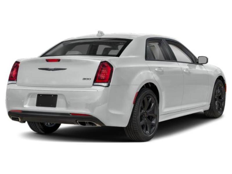 chrysler 300 2023 - 3