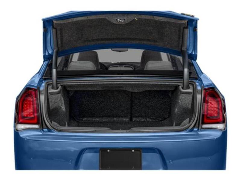 chrysler 300 2023 - 6