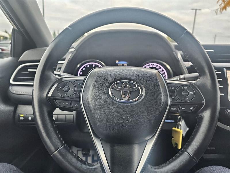 toyota Camry 2018 - 11
