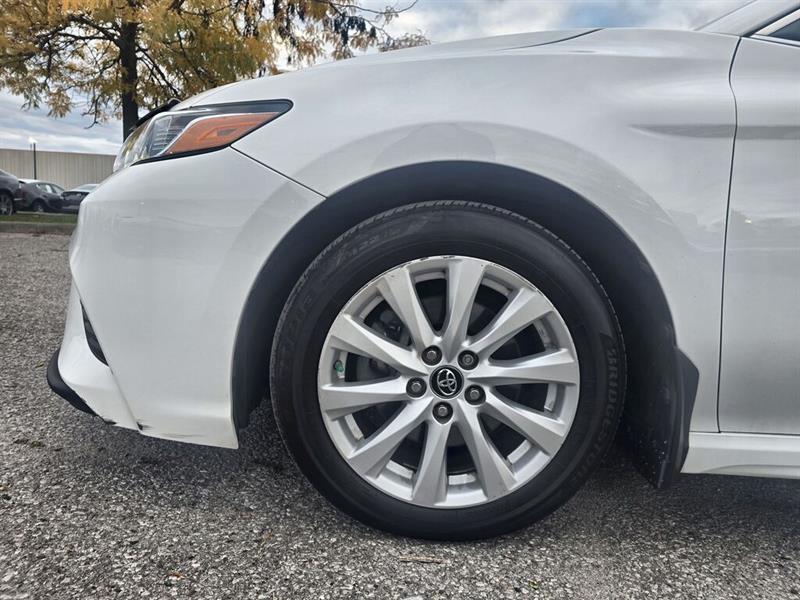 toyota Camry 2018 - 18