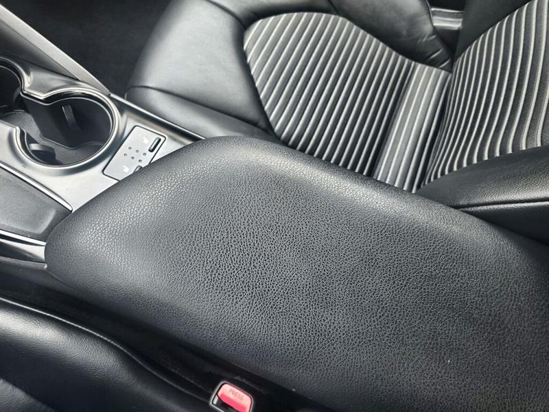 toyota Camry 2018 - 21