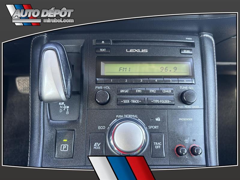 lexus CT 200h 2017 - 14