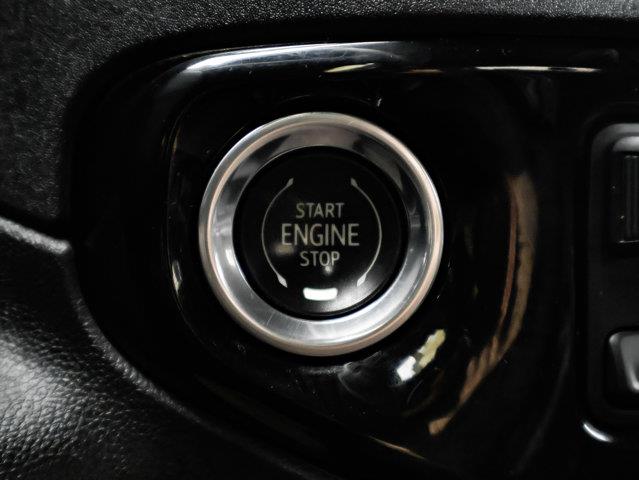 chevrolet Silverado 1500 2023 - 23