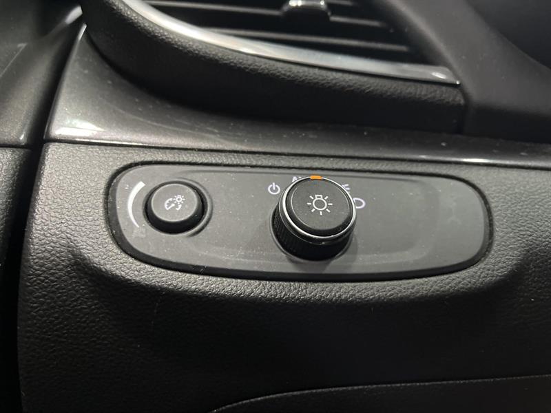 buick Encore 2021 - 13