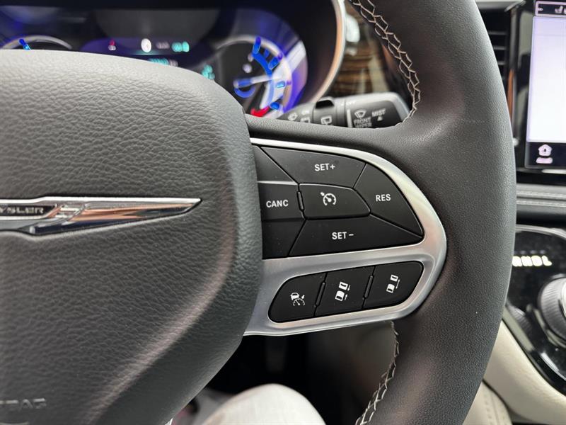 chrysler Pacifica 2022 - 18