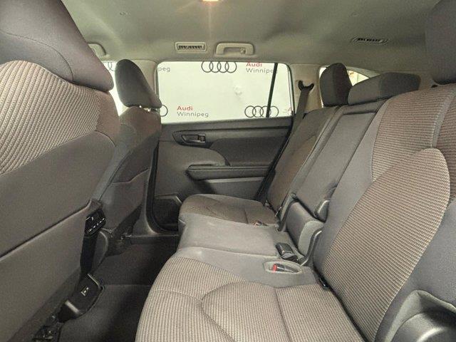 toyota Highlander 2023 - 16