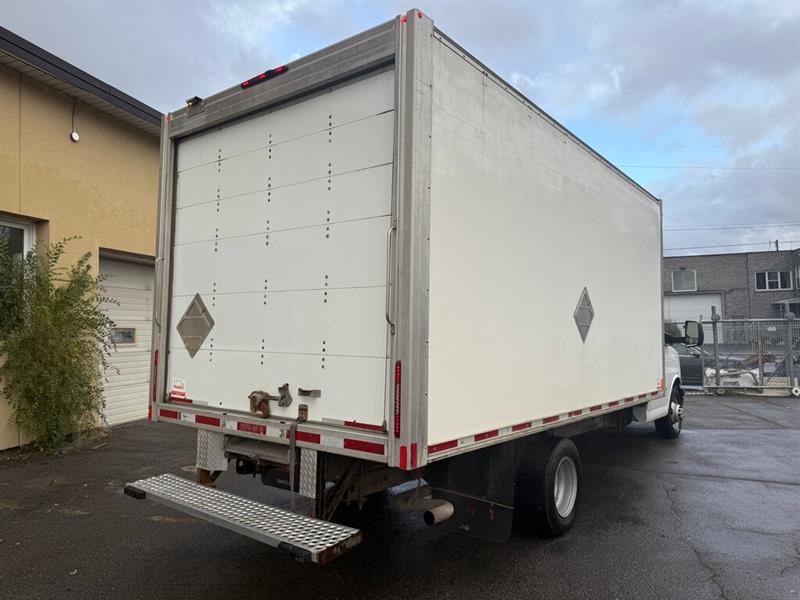 chevrolet Express 3500 2018 - 5