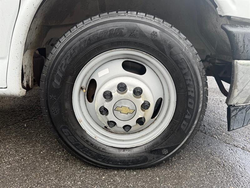 chevrolet Express 3500 2018 - 10