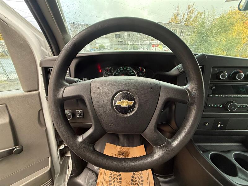 chevrolet Express 3500 2018 - 16