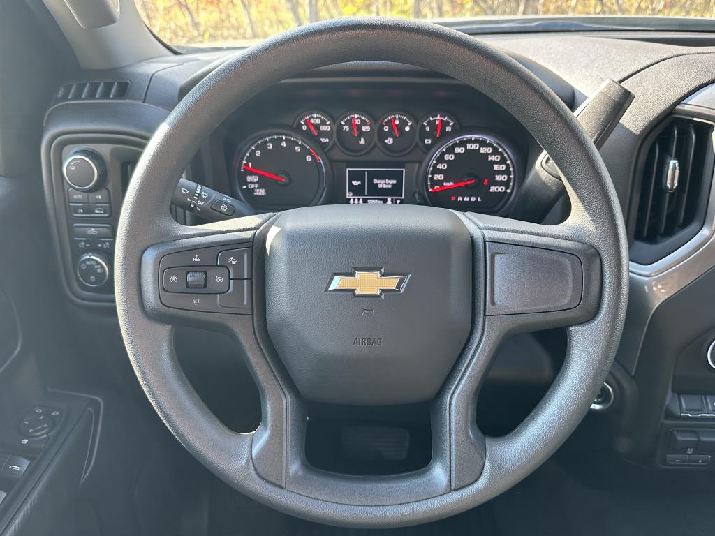 chevrolet Silverado 1500 2024 - 16