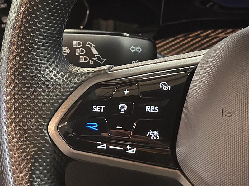 volkswagen Golf R 2024 - 22