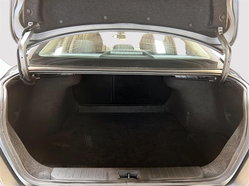 nissan Sentra 2023 - 12