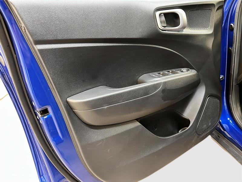 hyundai Venue 2023 - 21