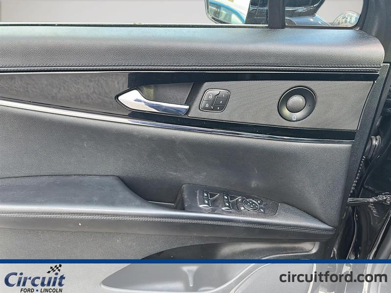 lincoln Nautilus 2023 - 12