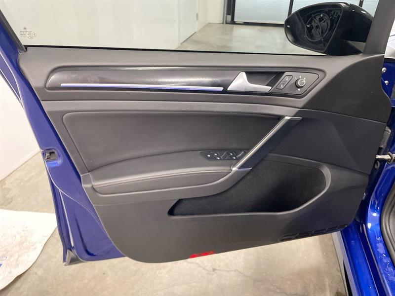 volkswagen Golf R 2018 - 13