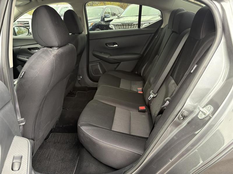 nissan Sentra 2021 - 12