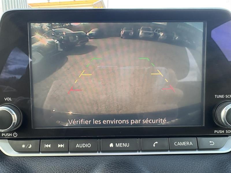 nissan Sentra 2020 - 16