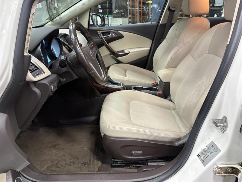 buick Verano 2015 - 10