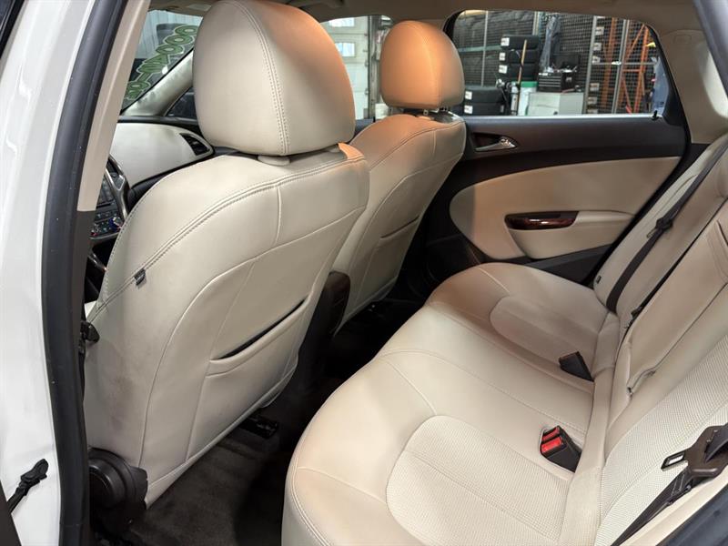 buick Verano 2015 - 27