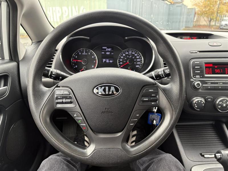 kia Forte 2015 - 21