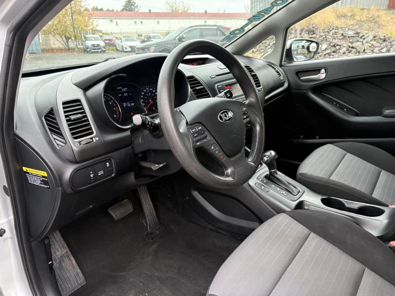 kia Forte 2015 - 26