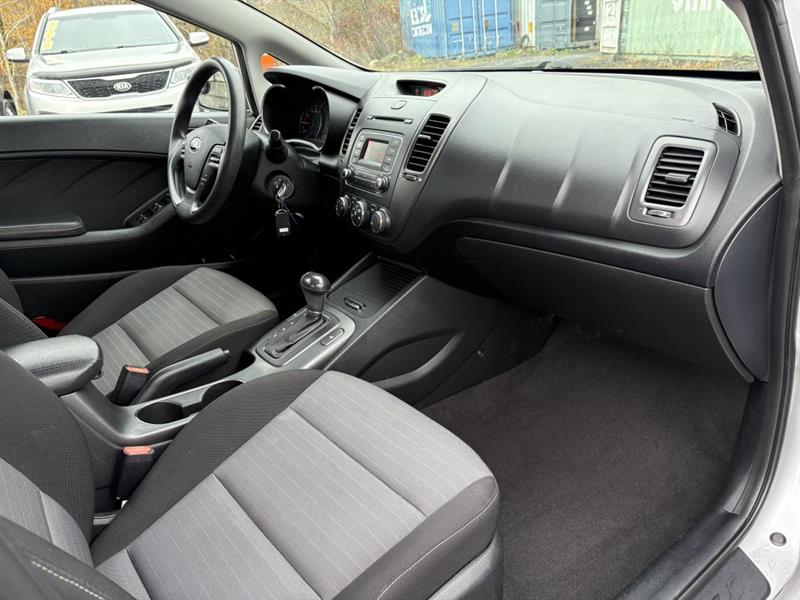 kia Forte 2015 - 33