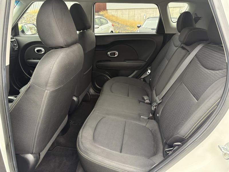 kia Soul 2016 - 32