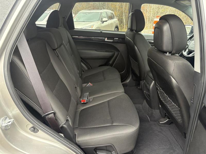 kia Sorento 2015 - 30