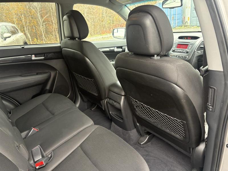 kia Sorento 2015 - 31