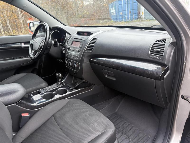 kia Sorento 2015 - 35