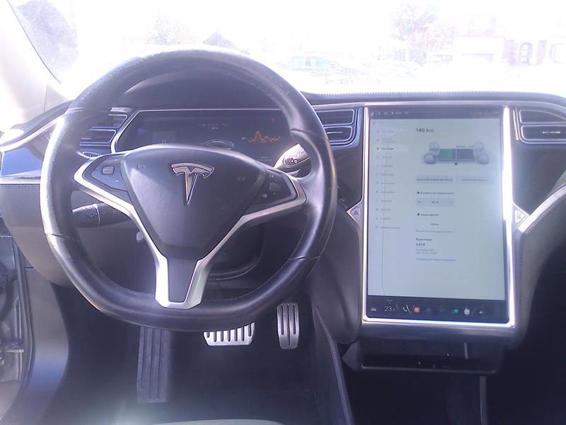 tesla Model S 2013 - 12
