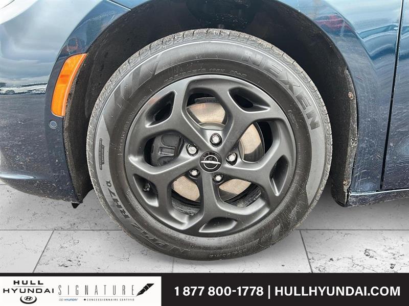 chrysler Pacifica Hybrid 2022 - 7