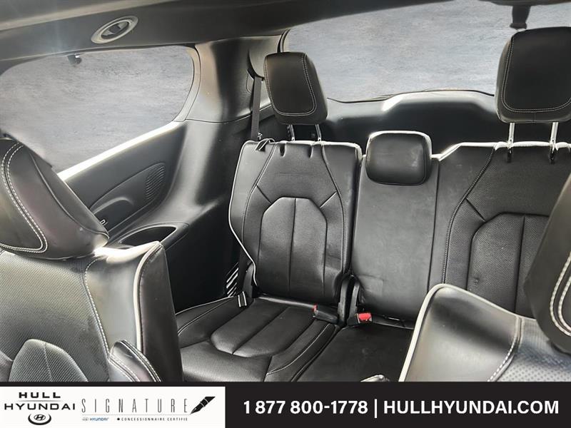 chrysler Pacifica Hybrid 2022 - 11