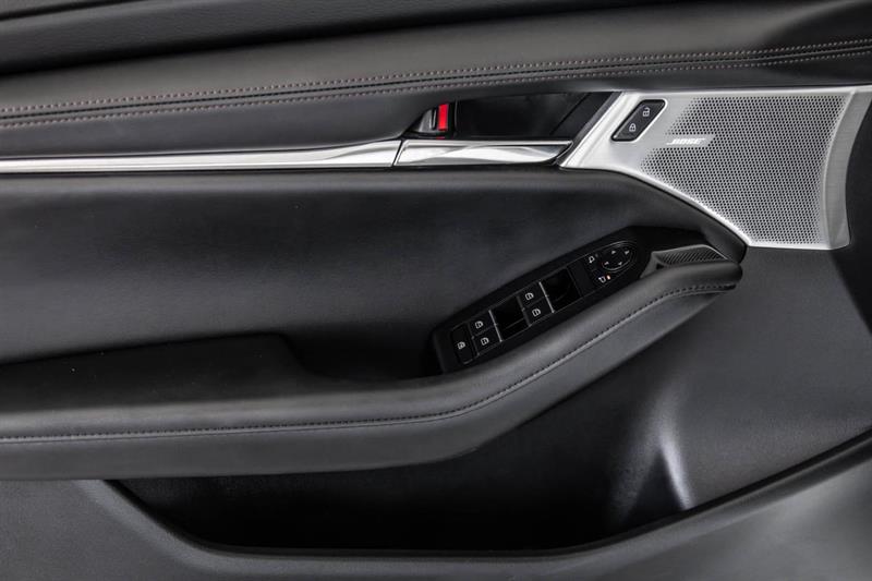 mazda Mazda3 2024 - 13