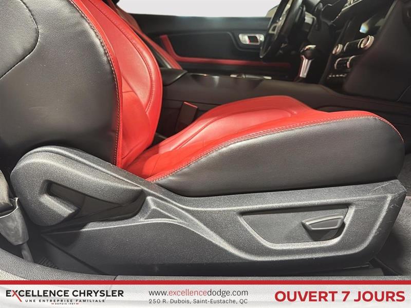 ford Mustang 2021 - 8