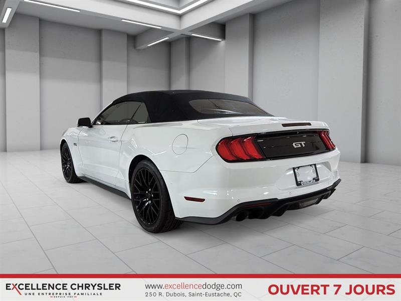 ford Mustang 2021 - 12