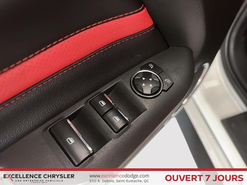 ford Mustang 2021 - 15