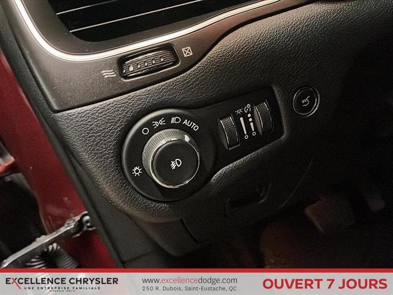 jeep Cherokee 2019 - 13