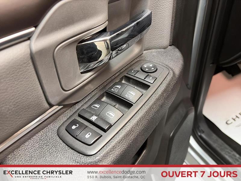 ram 1500 Classic 2023 - 12