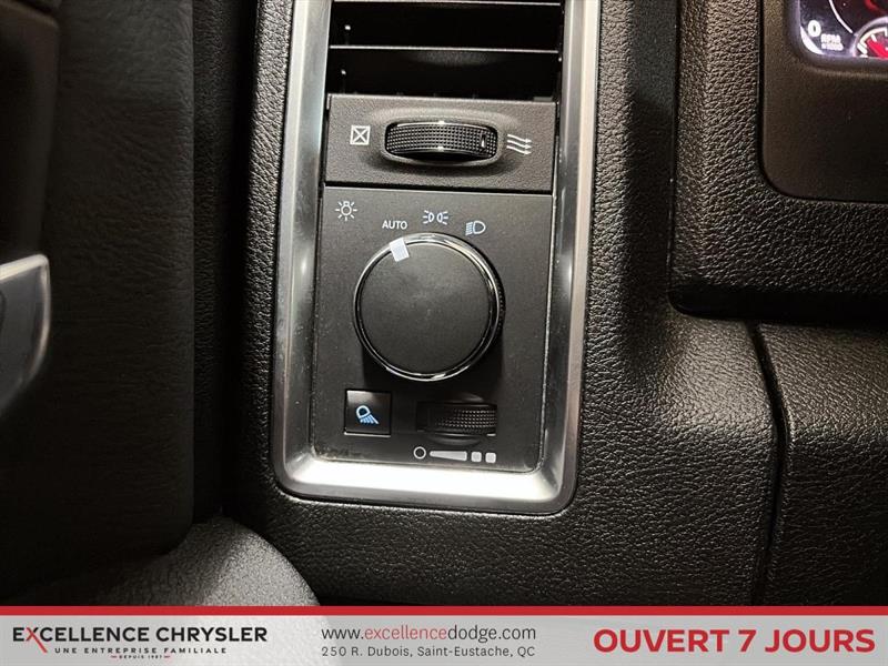 ram 1500 Classic 2023 - 15