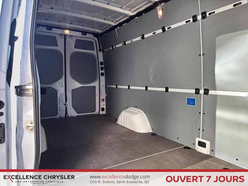 mercedes-benz Sprinter 2500 2024 - 7