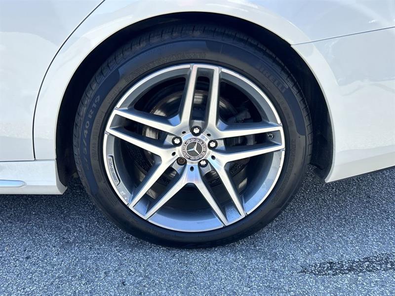 mercedes-benz S560 2019 - 18