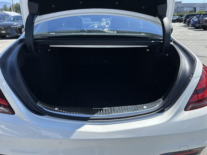 mercedes-benz S560 2019 - 31