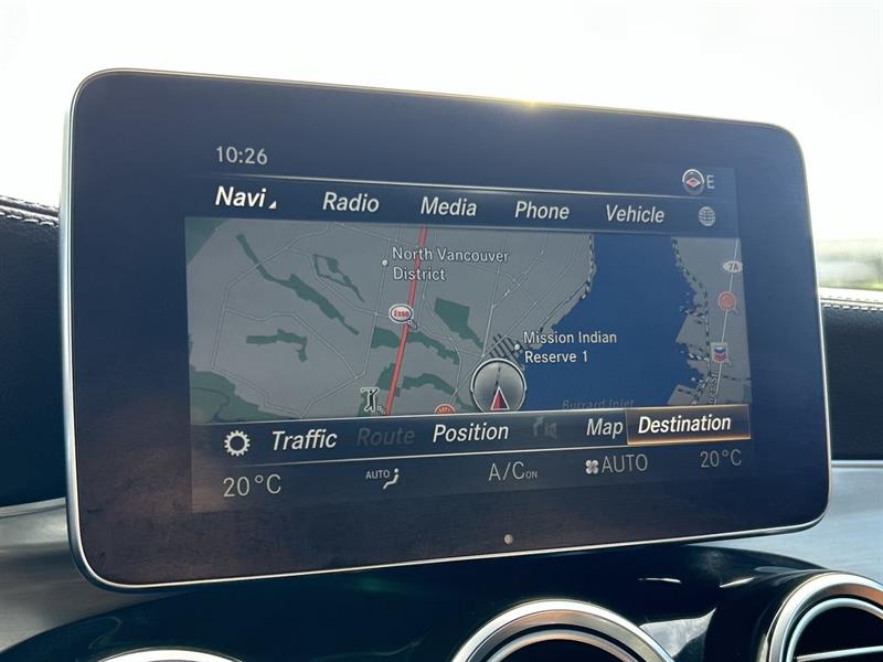 mercedes-benz GLC43 AMG 2019 - 26